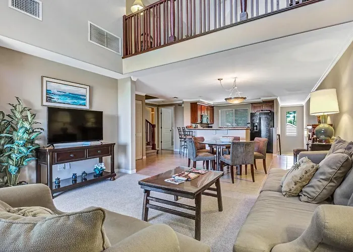 Palm Villas 2 Bed/2 Bath Loft #F22